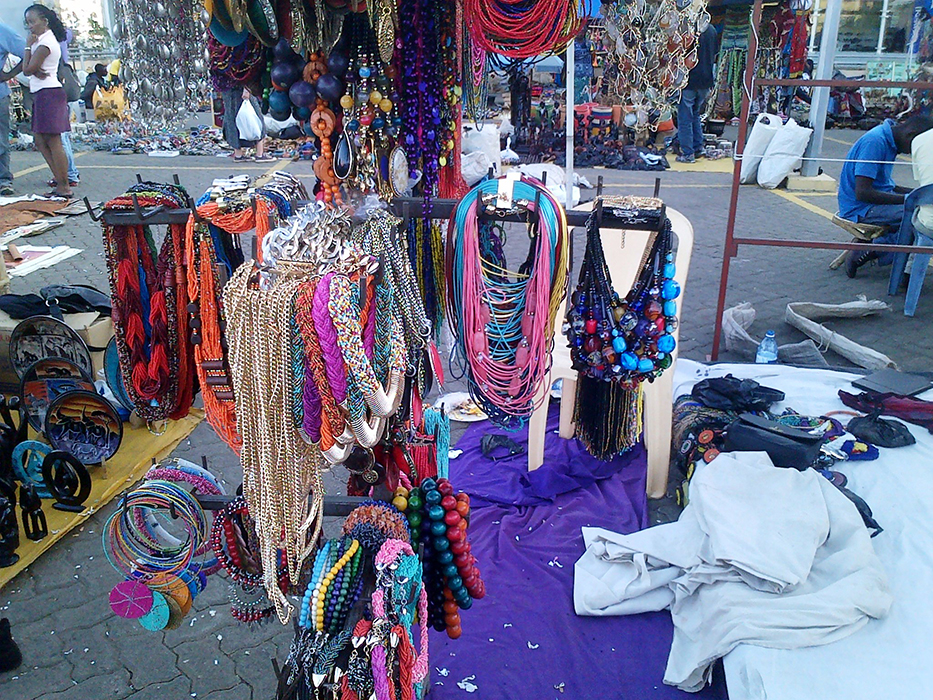 Masai_market_1
