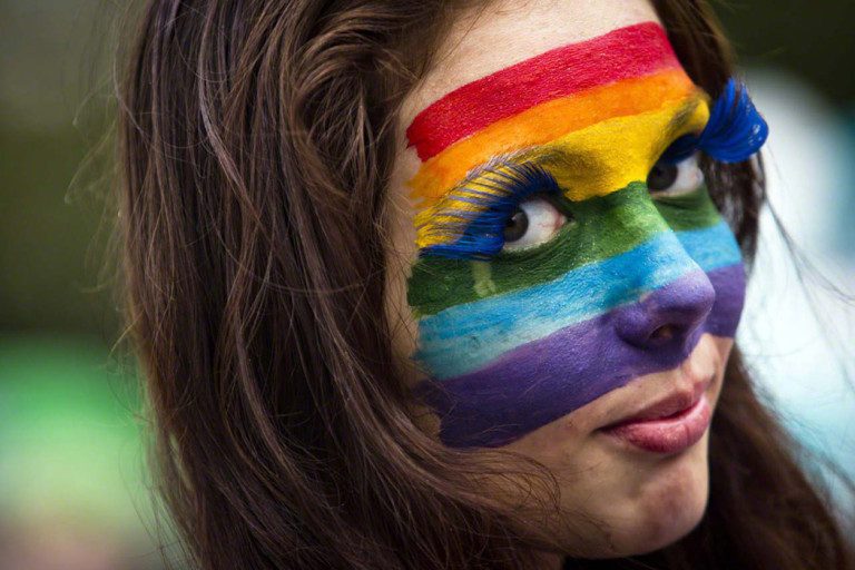 Dekhna Hain, Dekhte Hain